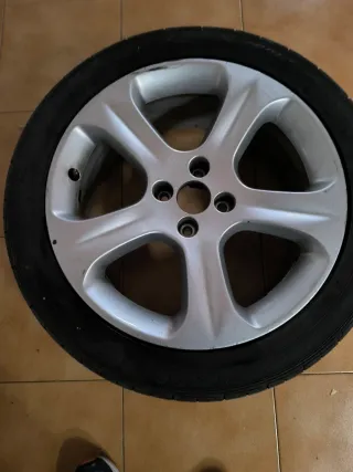 Llanta Peugeot 18 pulgadas