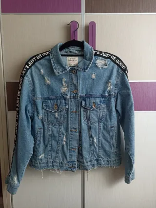 Chaqueta vaquera Bershka