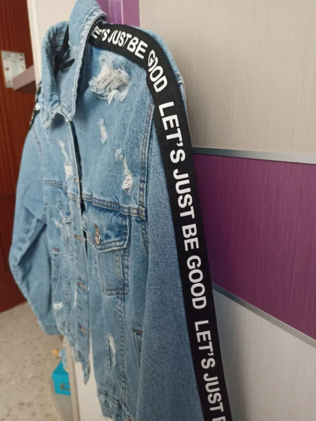 Chaqueta vaquera Bershka