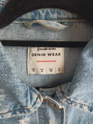 Chaqueta vaquera Bershka