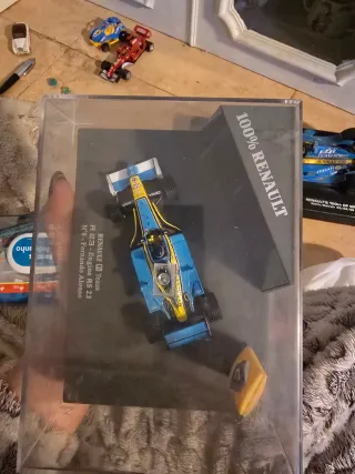 Miniatura F1 Renault 1:43 Fernando Alonso
