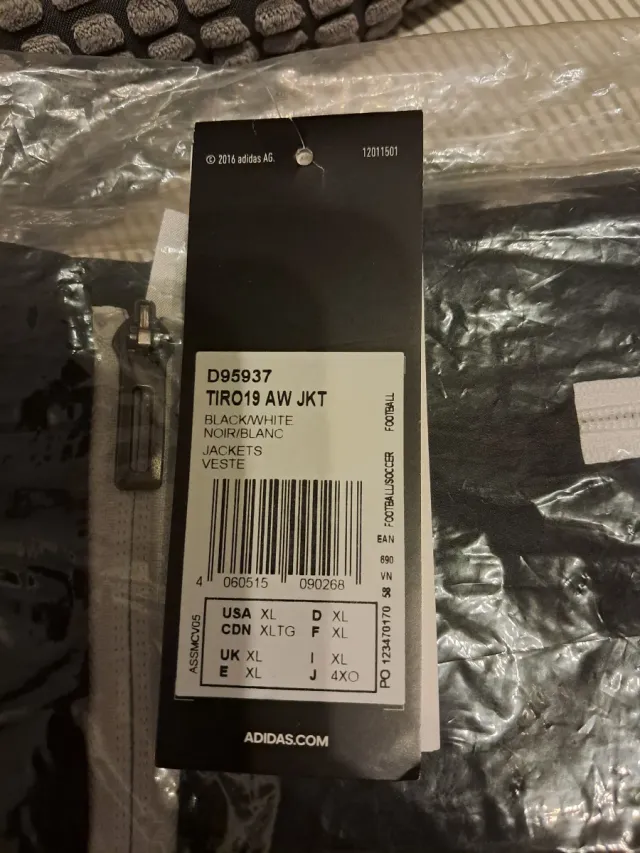 Chubasquero Adidas Negro