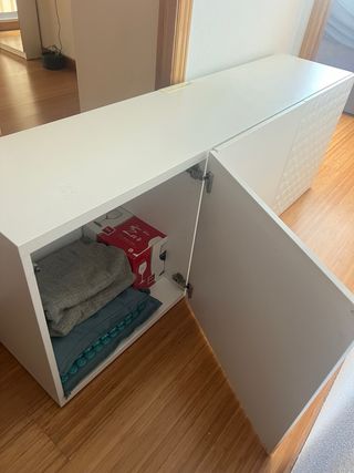 Mueble de salón blanco