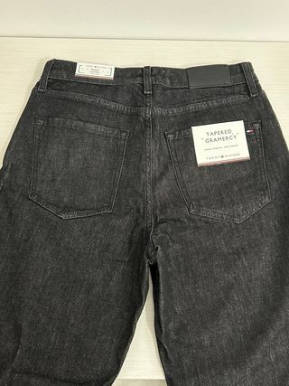 Vaqueros Tommy Hilfiger negros mujer