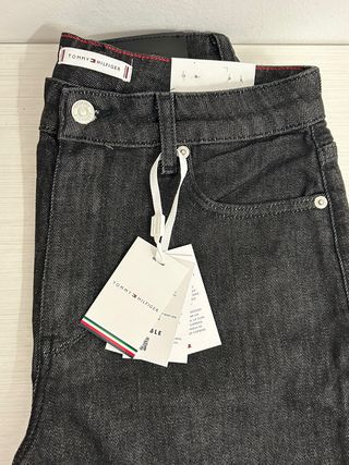 Vaqueros Tommy Hilfiger negros mujer