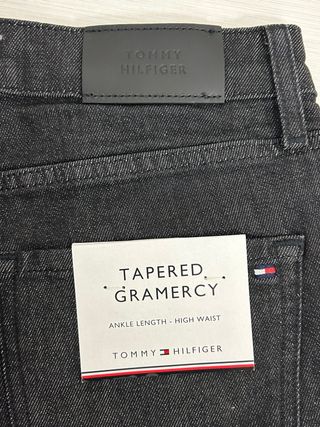 Vaqueros Tommy Hilfiger negros mujer