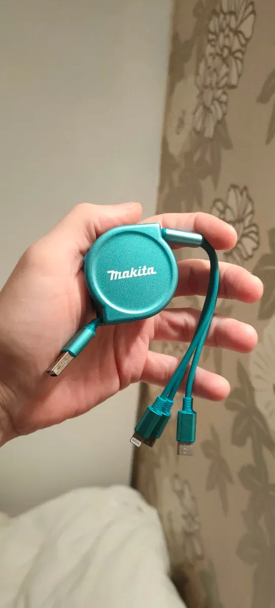 Cable retráctil Makita USB