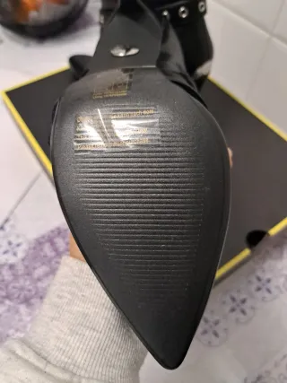 Botines Buffalo Julie Belt Negros