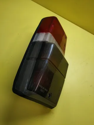 PILOTO TRASERO DERECHO NISSAN PATROL