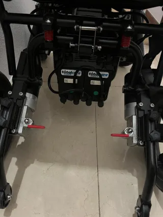 Silla de ruedas eléctrica plegable