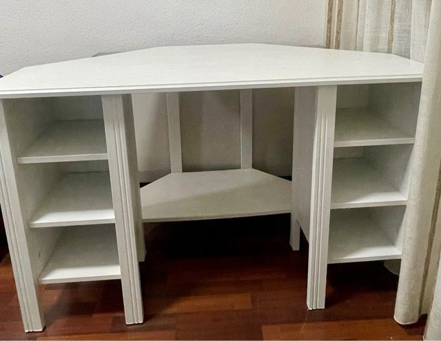 Escritorio de esquina blanco