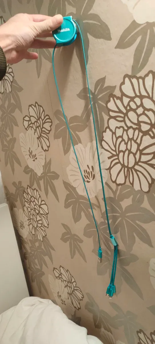 Cable Carga Retráctil Makita Azul Turquesa