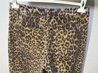 Pantalón ancho estampado leopardo