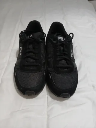 Zapatillas Fila Negras