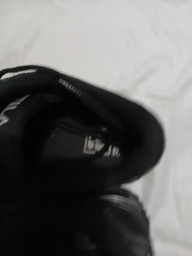 Zapatillas Fila Negras