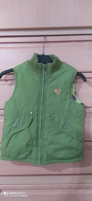 Chaleco verde niña