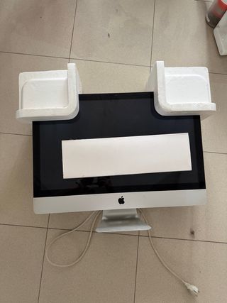 AVERIADO Apple iMac 27” 2010 Plata PARA PIEZAS
