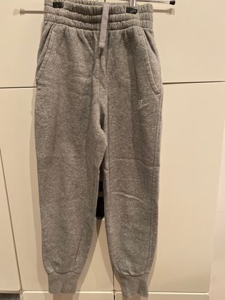 Pantalón chándal Nike gris niña/o T.128/137