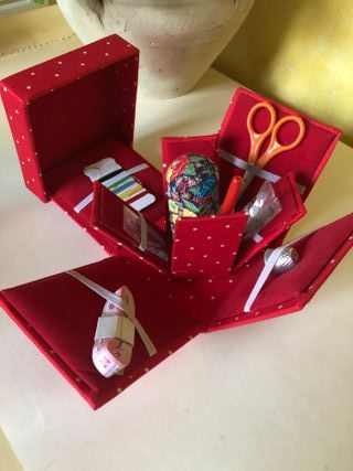 Kit Cucito HobbyGift scatola a pois – NUOVO