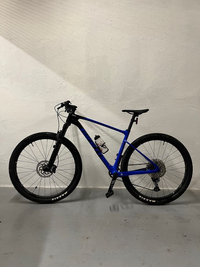 Bicicleta Giant XTC Carbono MTB