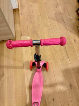 Patinete infantil 3 ruedas rosa ruedas con luces