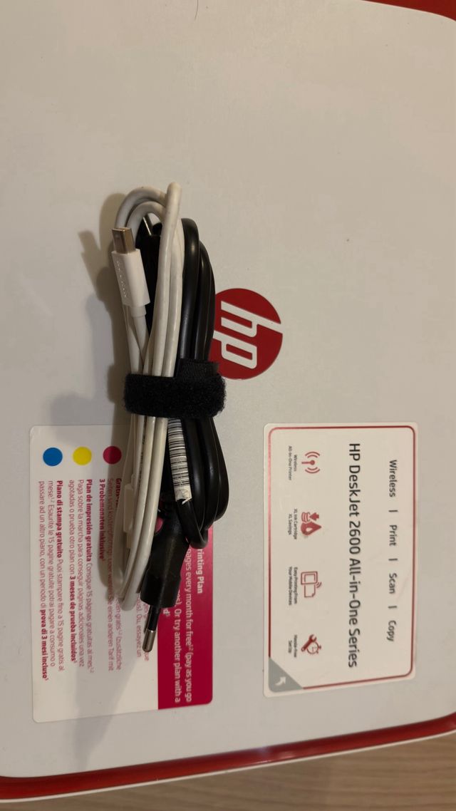 Impresora HP DeskJet 2633 Roja y Blanca