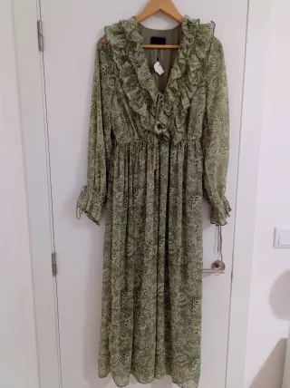 Vestido Zara largo verde M sin estrenar