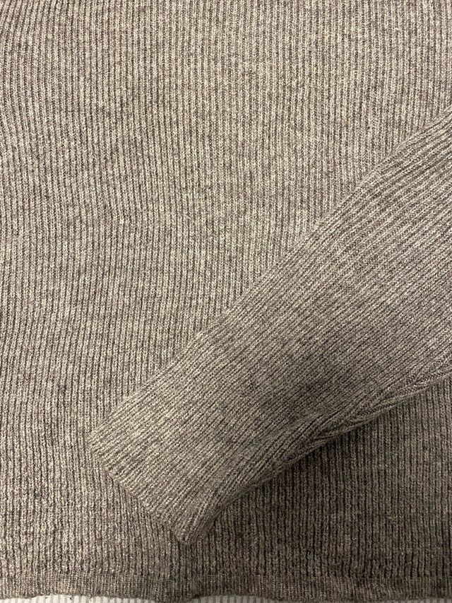 Jersey gris mujer hombros descubiertos