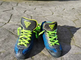 Botas Hockey Patines, talla 35 Replic buen estado