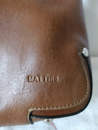 Bolso de piel marrón