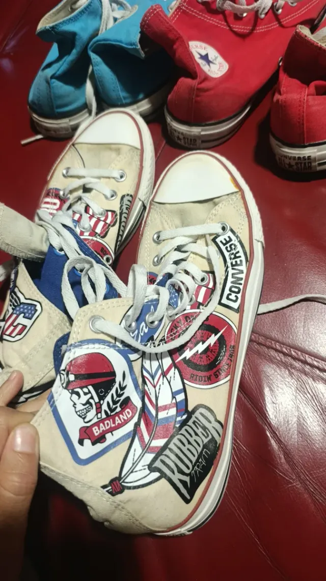 Lote Converse Azul, Rojo y edicion limitada
