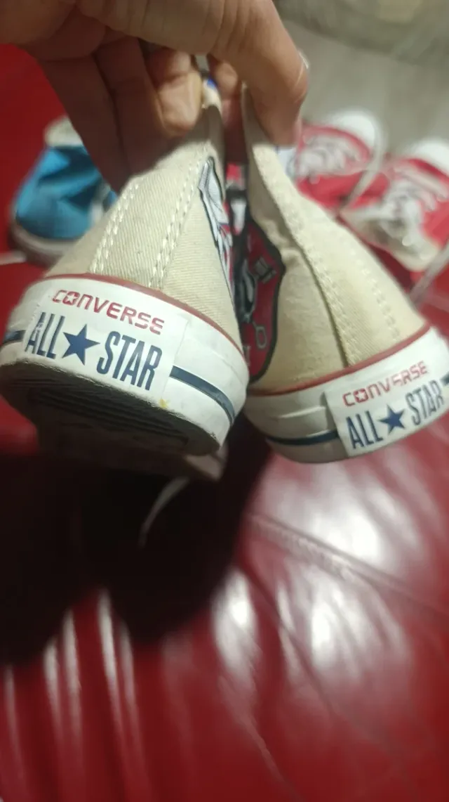 Lote Converse Azul, Rojo y edicion limitada