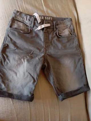 Pantalones cortos chico grises