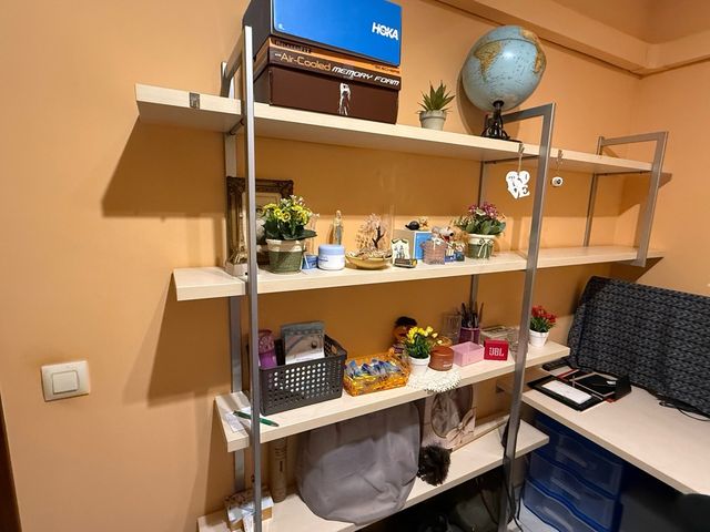 Estantería madera y metal