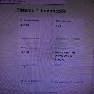 PC Gamer Corsair con luces LED