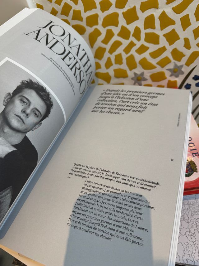 Louvre couture: Objets d'art, objets de mode