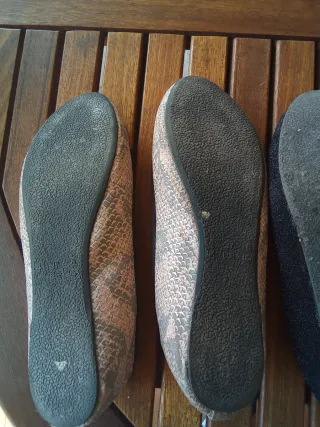 2 Manoletinas Negras y beige