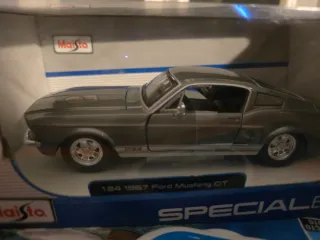 Maisto 1:24 Ford Mustang GT 1967 Edición Especial