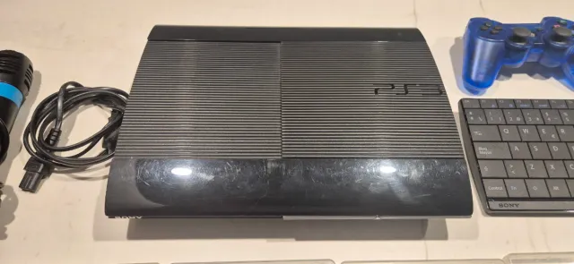 Consola PS3 + 10 Juegos + Accesorios