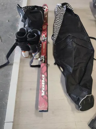 Botas de esquí Dynafit, esquís travesia y bolsa