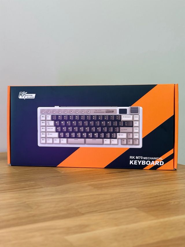 Teclado Mecánico Royal Kludge RK M70 NUEVO