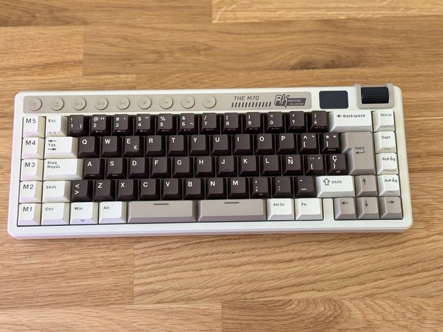 Teclado Mecánico Royal Kludge RK M70 NUEVO