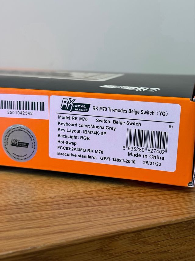 Teclado Mecánico Royal Kludge RK M70 NUEVO