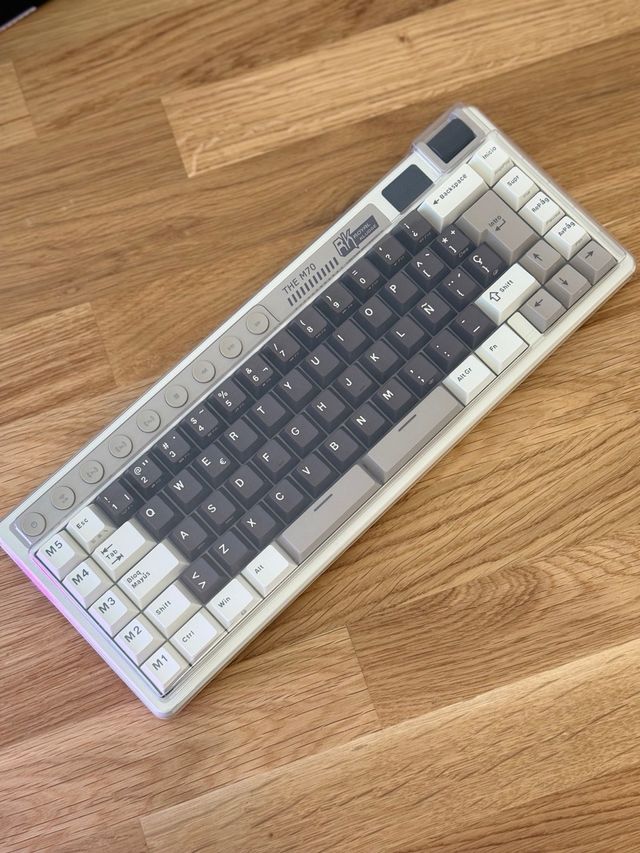 Teclado Mecánico Royal Kludge RK M70 NUEVO