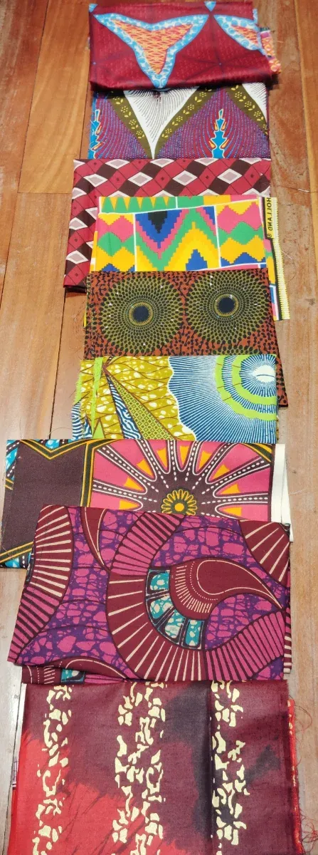 LOTE n° 4 retales tela wax africano