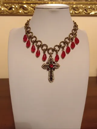 Girocollo con croce gioiello