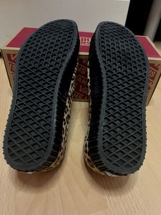 Vans Authentic Creeper Punk Leopardo