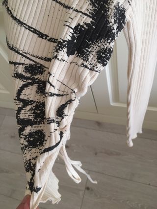 Bershka Suéter Ajustable Mariposa Talla S