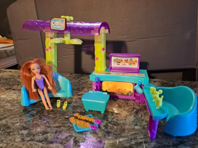POLLY POCKET - PATIO BARBACOA