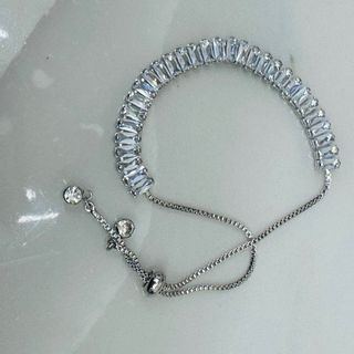 Bracciale con zirconi taglio baguette